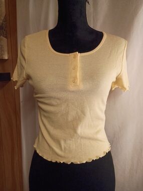 Heart & Hips Pale Yellow Ribbed Short Sleeve Henley